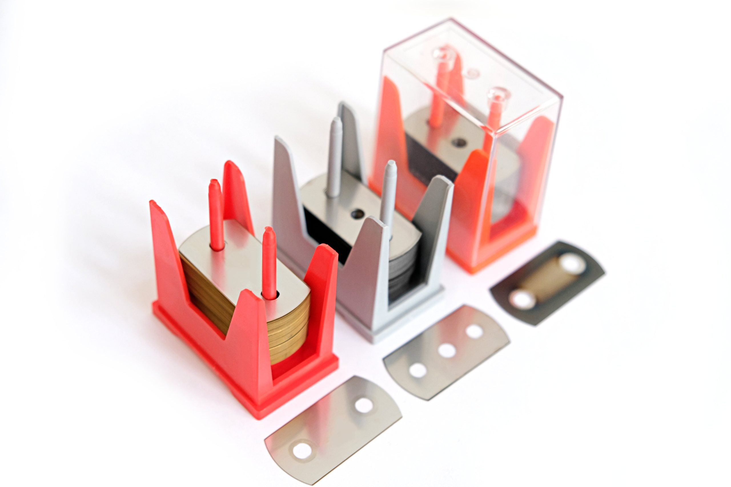 3-hole-razor-blades-rounded-in-pack-Sollex